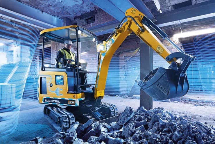 JCB lança no Brasil a 1ª miniescavadeira elétrica do mundo